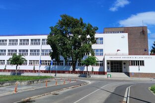Zväčšiť fotografiu - Budova našej školy
